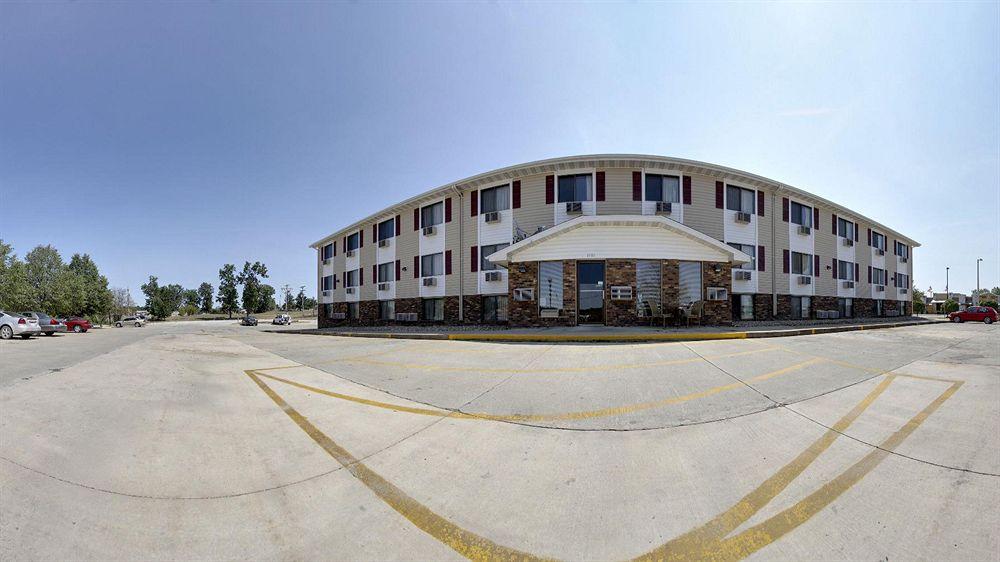 Super 8 By Wyndham Kirksville-University Area Exterior foto