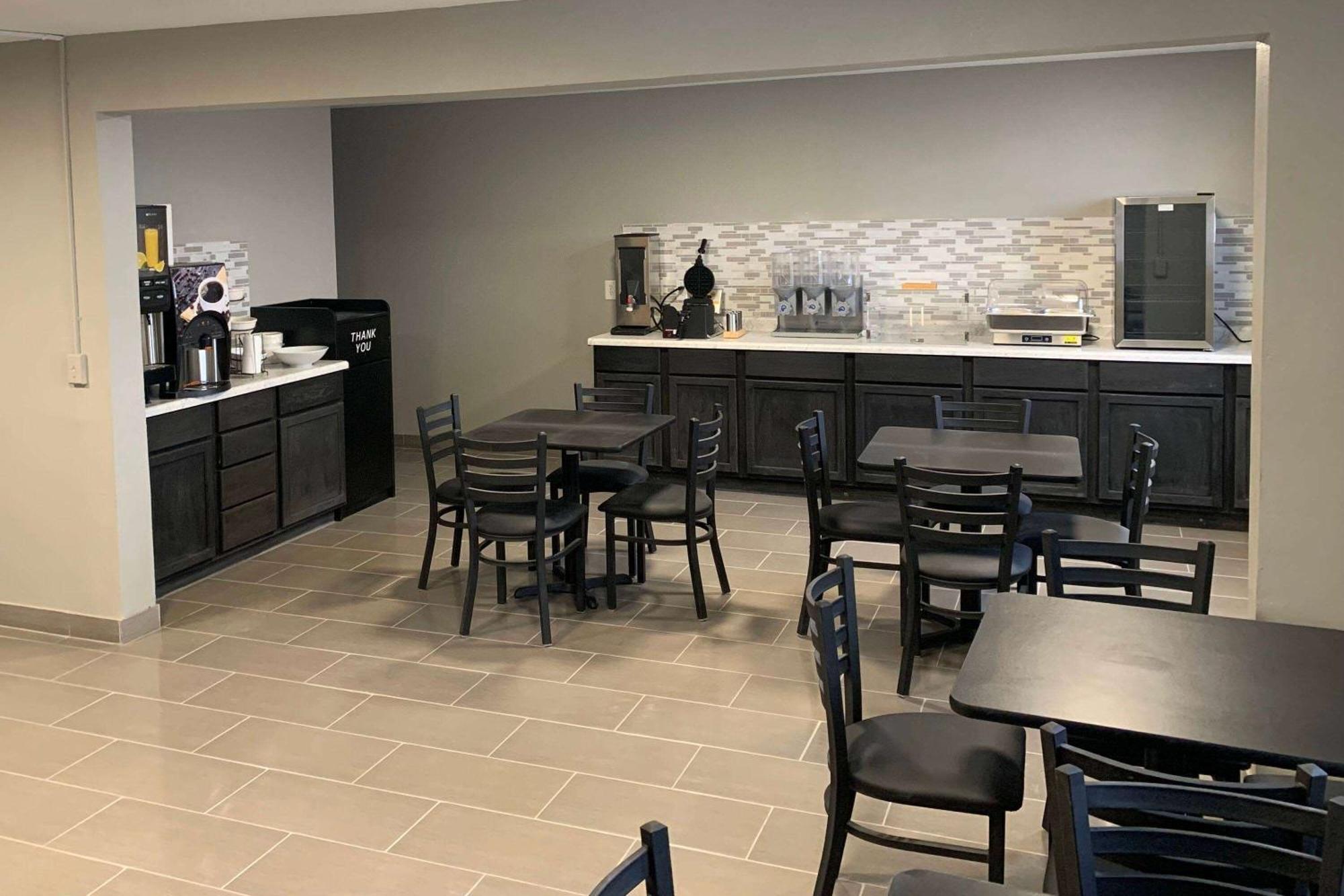 Super 8 By Wyndham Kirksville-University Area Exterior foto