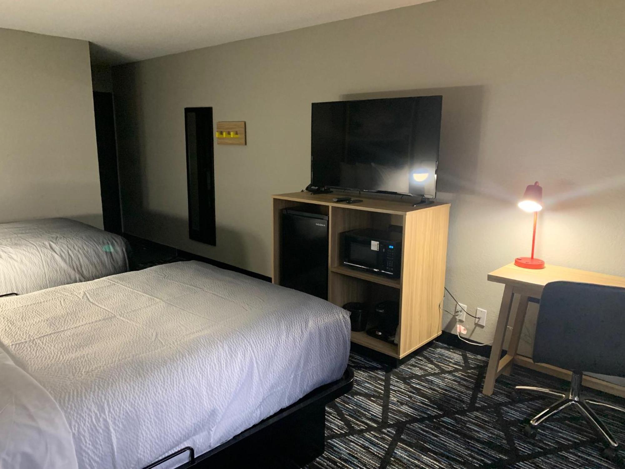 Super 8 By Wyndham Kirksville-University Area Exterior foto